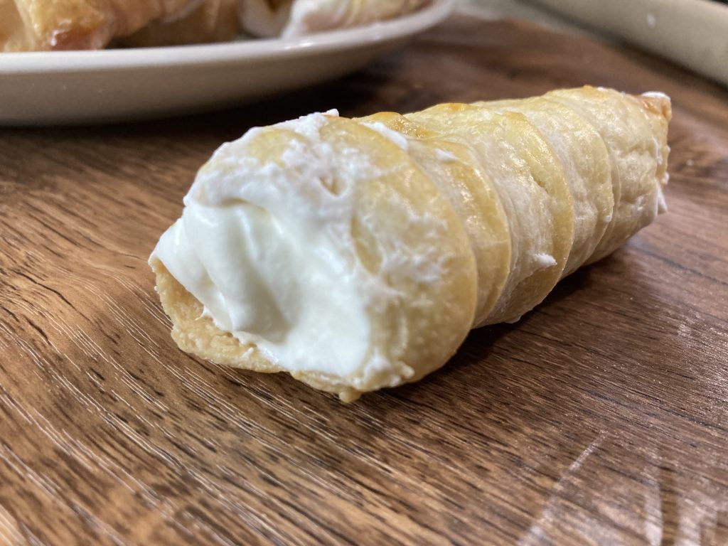 Cream rolls filled with whipped cream